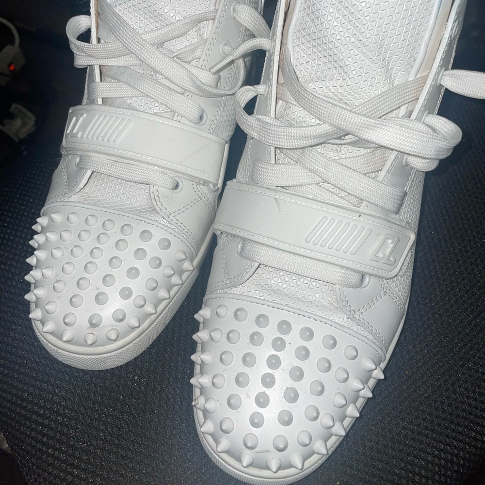 White high top Christian loub